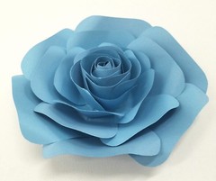 Decor In The Box 5 Piece Handmade Paper Flower Set Fully Assembled -Blue