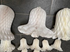 VTG Set of 10 White Honeycomb Tissue Wedding Decor Bells Hanging Table EUC