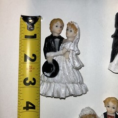 Wedding Magnets Decor Bride Groom Mr Mrs Lot of 3 White Dress Bouquet Cute! (1)