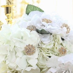 100 pcs Gold Metal Assorted Brooches Floral Pins Rhinestones Wedding Decorations