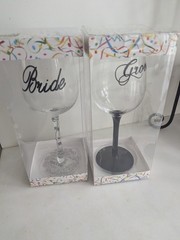 Bride & Groom Wine Glass Set Wedding Toast 15 oz 9″ New In Boxes Bottom’s Up