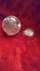 Beautiful Genuine Crystal World Globe Earth Sphere Etched Frosted Glass Ball