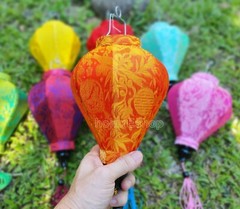 Set 8 Vietnamese Hoi An Silk Lanterns For Wedding Restaurant Decorations