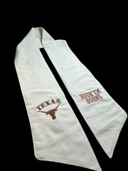 University of Texas (UT) Cotton Wreath Sash (2 Logos) 31k Stitch Hook Em Horns