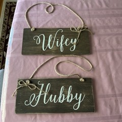 Set of 2 Wedding Chair Signs Wall Decor Hubby Wifey Bride Groom
