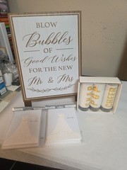 Lot of 4 WEDDING ITEMS – Bubbles Sign, Confetti Cannons, 2 Paks Thank You Cards