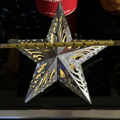Sale‼️Hanging Galvanized LED Lighted Star/Approx. 12”x12”/Cool/Country Look