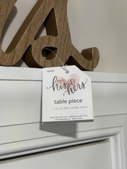 Rustic Brown “Mr & Mrs” Table Decor