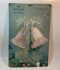 VINTAGE HALLMARK HONEYCOMB WEDDING BELLS CENTERPIECE NIB DECORATION BRIDE