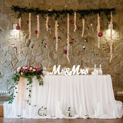 Mr & Mrs White Letter Wooden Sign Rustic Wedding Decoration Favor Table Decorate