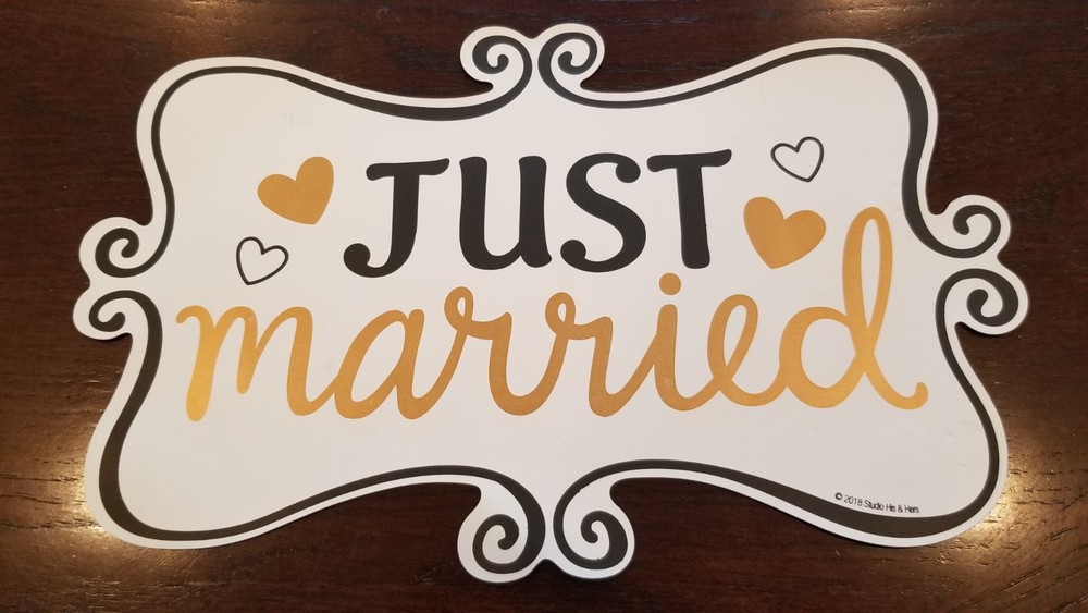 JUST Married Car Magnet Wedding Sign Decoration Fridge Gold & Black Lg 12″x7.5″