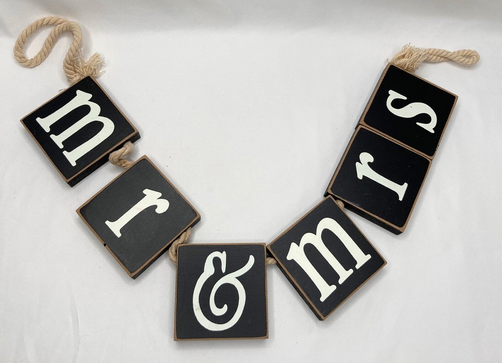 Mr & Mrs Wood Rope Photo Prop Sign Wedding Decorative Letters Black & White