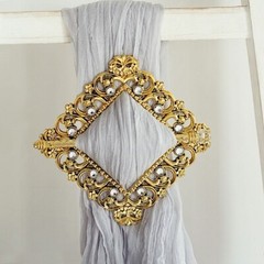 2 Gold 6″ Square Plastic CURTAIN TIE Backs Baroque Design Acrylic Crystals Party
