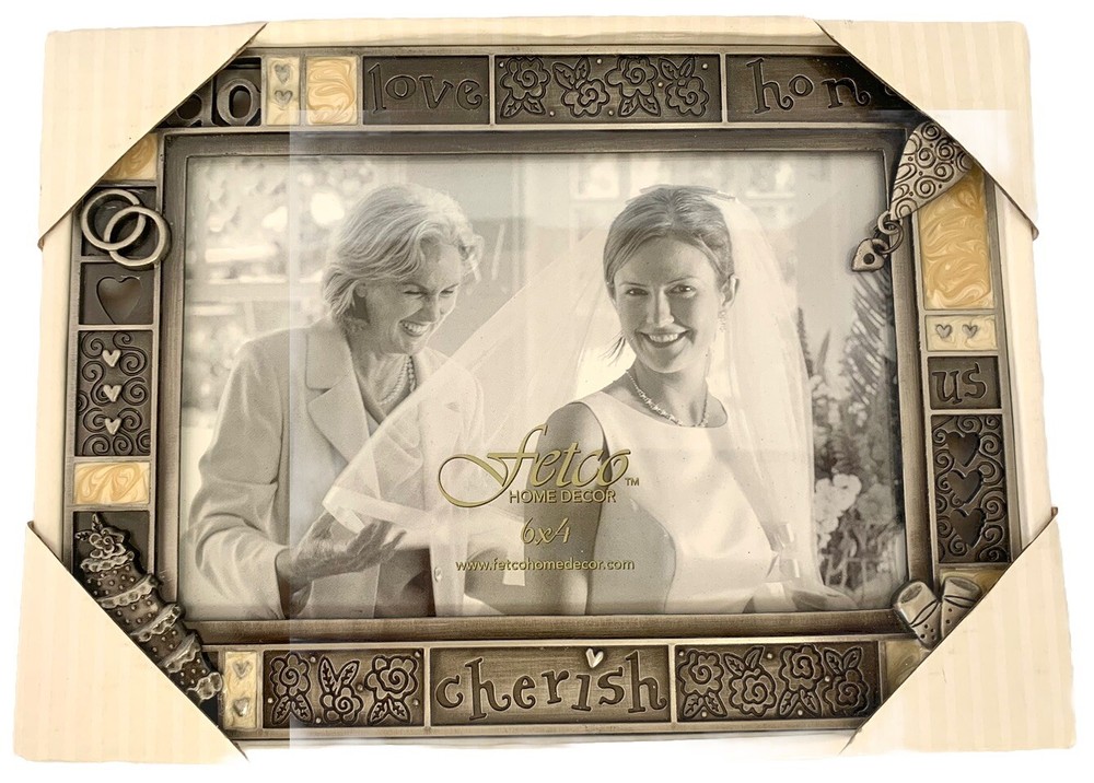Fetco Home Wedding Decor 2006 6×4 Metal Frame Hanging Charm, Cherish, Us, Honor