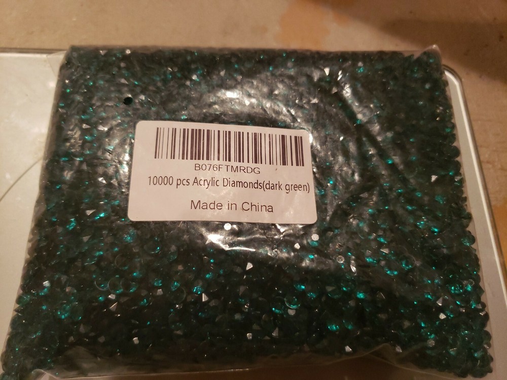 10000 pcs Acrylic Diamonds Dark Green 4.5mm