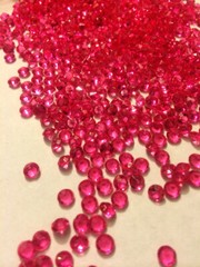 2000 Fuchsai Acrylic Diamond Confetti 1/3ct for Wedding Decoration Table Scatter