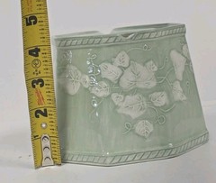 Vintage Ceramic Candle Shade Tealight Luminary Green Ivy Leaf Cottage Decor NIB