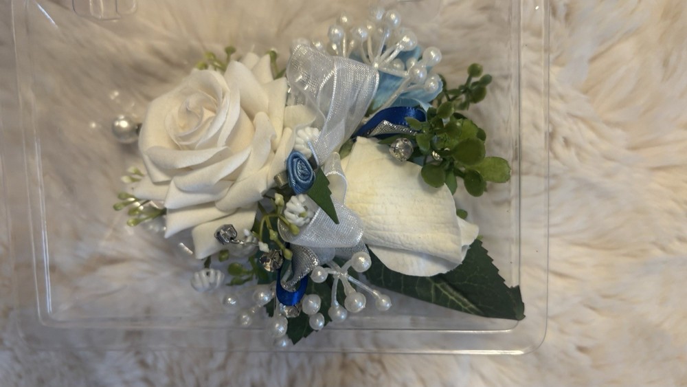 Blue New boutonnière Prom Flower Homemade Diamonds Real Like White Roses