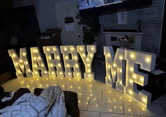 Light Up White “MARRY ME” Marquee Letter Sign Wedding Romantic Proposal Decor
