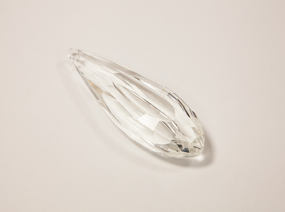 GLASS CRYSTAL/METALLIC GARLAND STRANDS AND CRYSTAL DROPS VARIOUS DESIGNS