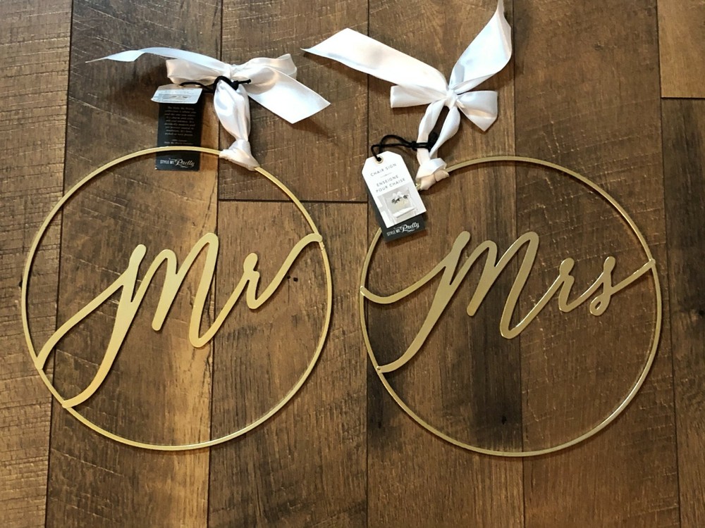 Style Me Pretty Wedding Decor Chair Sign Set Mr Mrs Gold Script NWT