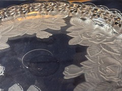 Vintage Studio Nova Winter Rose Crystal Cake Plate Featuring A Frosted Rose