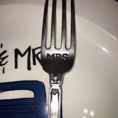 Farmhouse Mr and Mrs Wedding Gift Plate and Silverware (Fork and Spoon).
