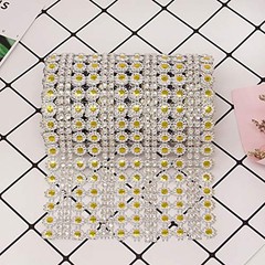 4.5 Inch x 2 Yards Sparkling Flower Shape Diamond Mesh Wrap Roll Faux Crystal