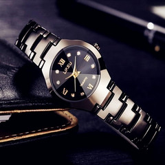 Luxurious His and Her Couple Watches Water Resistant Business Men Women Set Pair
