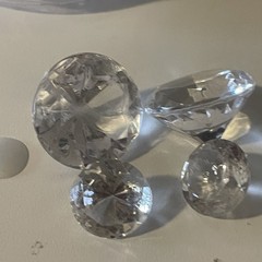 Studio Crystals, Diamond By The Dozen Clear Acrylic￼ Diamonds Assorted Size NWOT