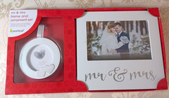 Pearhead 2 Piece White Wooden Mr & Mrs Frame & Ornament Set for 4×6 & 3×5 Photos