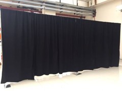 QUICK BACKDROP KIT 8 FT HIGH x 10 FT – 50 FT WIDE PIPE WITH DRAPE(BLACK DRAPES)