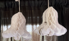4 Pieces Paper Wedding Party Bells White Honeycomb Hanging – 9″, 7″, 5″ USA