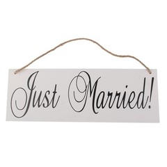ULTNICE Wooden JUST MARRIED Signs Decor with Hanging Rope for Wedding Engagem…