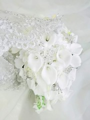 Calla Lilies Simulation Rose Diamonds Pearl Bride Wedding Bouquet (White)