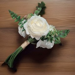 Ivory White Bouquet-5 Cabbage Roses, Hydrangea, Small Accent Berries, Greenery