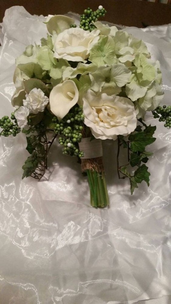 Brudal Bouquet, Calla Lilies Creamy Roses, Hydrangea Greenery, Wedding Flowers