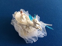 wedding decorations: bride in white carriage w-horse, lilac/white hat, potpourri