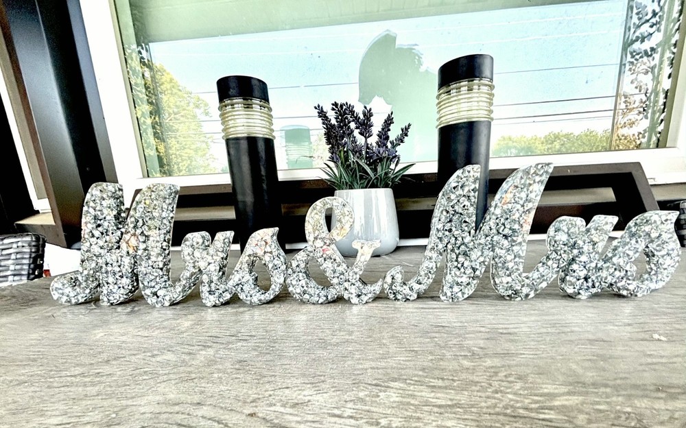 Mrs&Mrs Wedding Table Sign