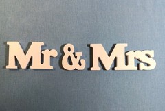 Mr & Mrs Wedding Sign Wooden Decor Rustic Style White Free Standing Light Weight