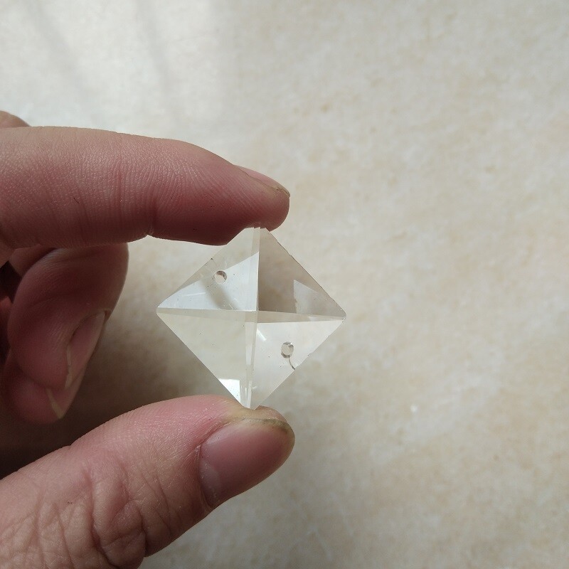 100pcs 22*22MM Square Crystal Beads Prism Pendants Chandelier 2 holes Lamp Parts