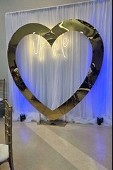 Heart Mirror Gold Wedding Backdrop – Cupid Arch Metal Stand