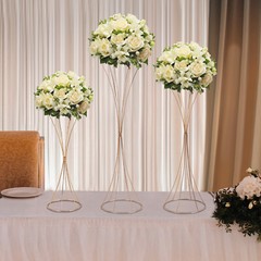 Set of 3 Modern Roadside Flower Stand Table Prop Flower Vessel Flower Stand Gold