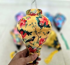 Set 8 Hoi An Silk Lanterns 22cm: Flower Lanterns for Wedding Party, Patio Decor