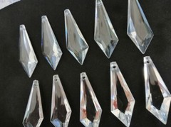 100Pcs Sword Shape Acrylic Crystal Bead Pendant Wedding Chandelier Decor 20*50mm