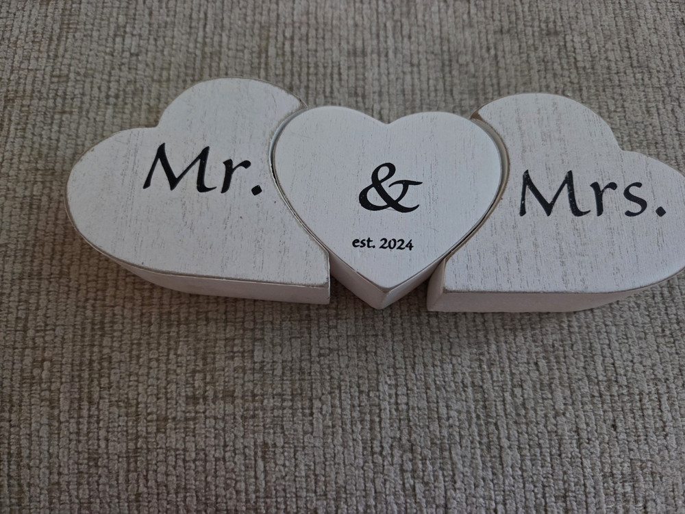 Wood Mr. & Mrs. Heart Wedding Table Decoration Set est. 2024, 3pc White/Black