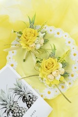 2 Pcs Wrist Corsage and Boutonniere Set, Yellow Corsage for Wedding, Boutonni…