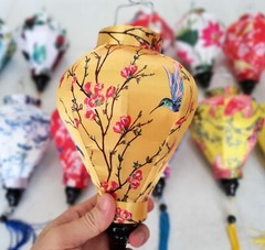 Set 24 Small Silk Lanterns for Festival Party Wedding Restaurant Decor