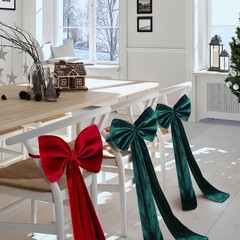 4 Pcs Velvet Chair Bows Sashes 12 x 43 Inch Red and Green Velvet Bows Open Box
