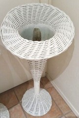 PR. (2) VINTAGE 34″ TALL WHITE WICKER TRUMPET WEDDING ALTER FLOOR FLOWER VASES